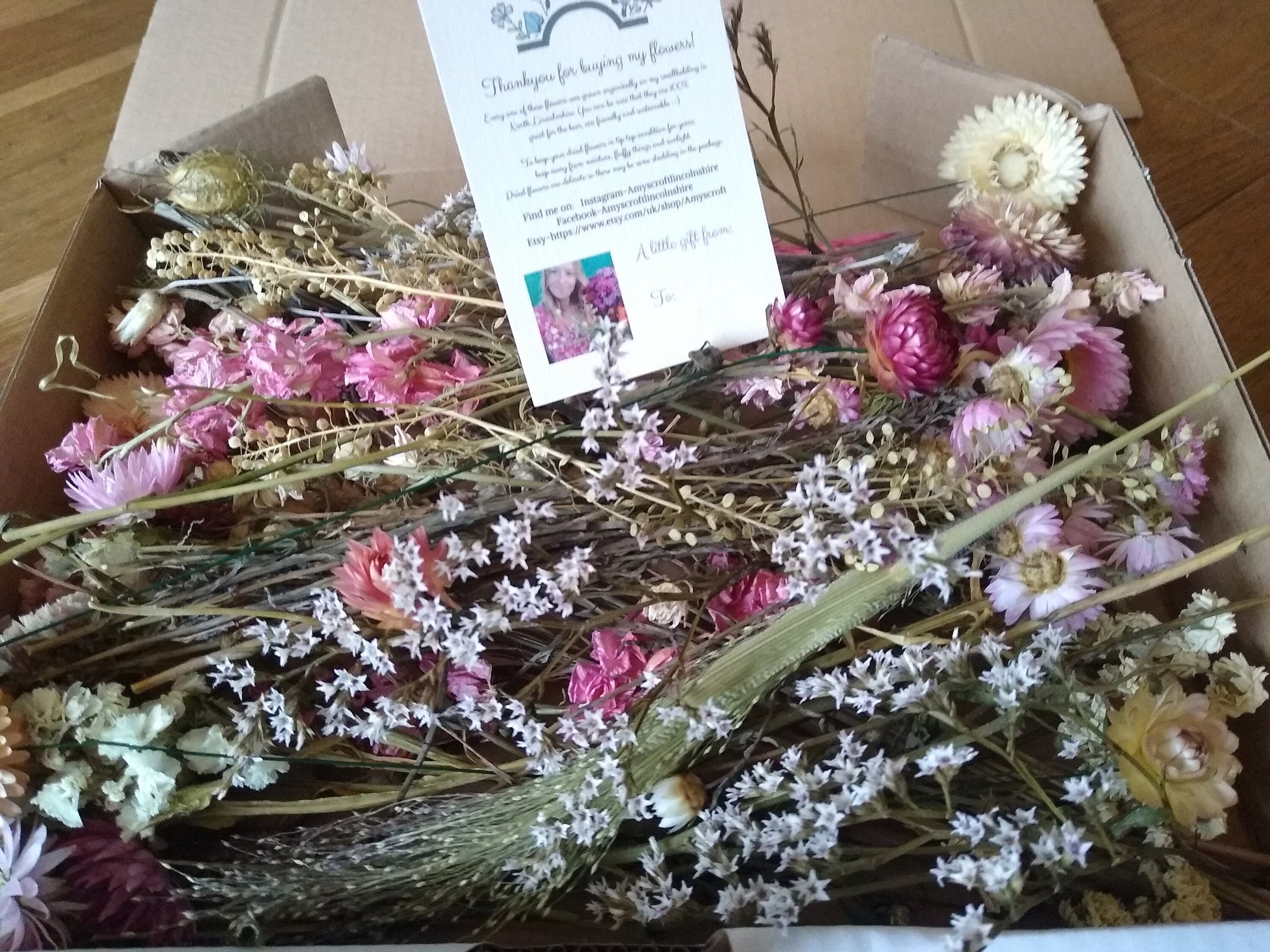 Pink & white British dried flowers. 40-300 stems, gift, DIY flowers, bouquet. Craft box, UK farm, wedding flowers, pink dried flowers, bulk