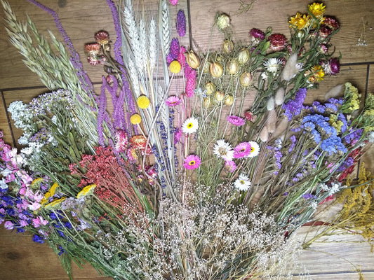 British dried flowers mega boxes, 60-300 stems for wreaths, DIY wedding flowers, bouquet. Craft box, UK farm, colourful dried flowers, bulk