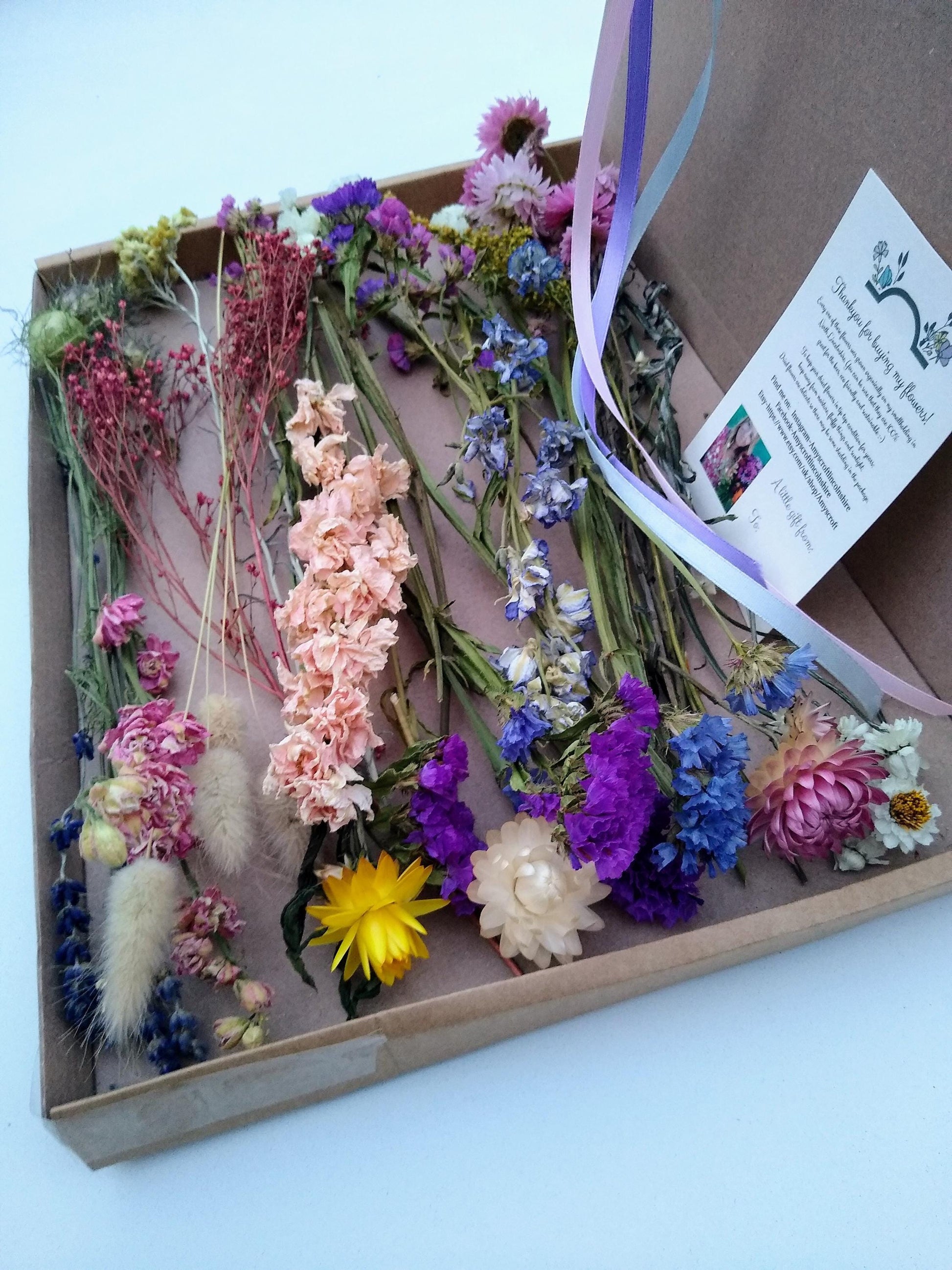 Cottage garden letterbox dried flowers, organic dried flower gift, pink, purple, blue, yellow DIY bouquet, Personalised gift, flowers box