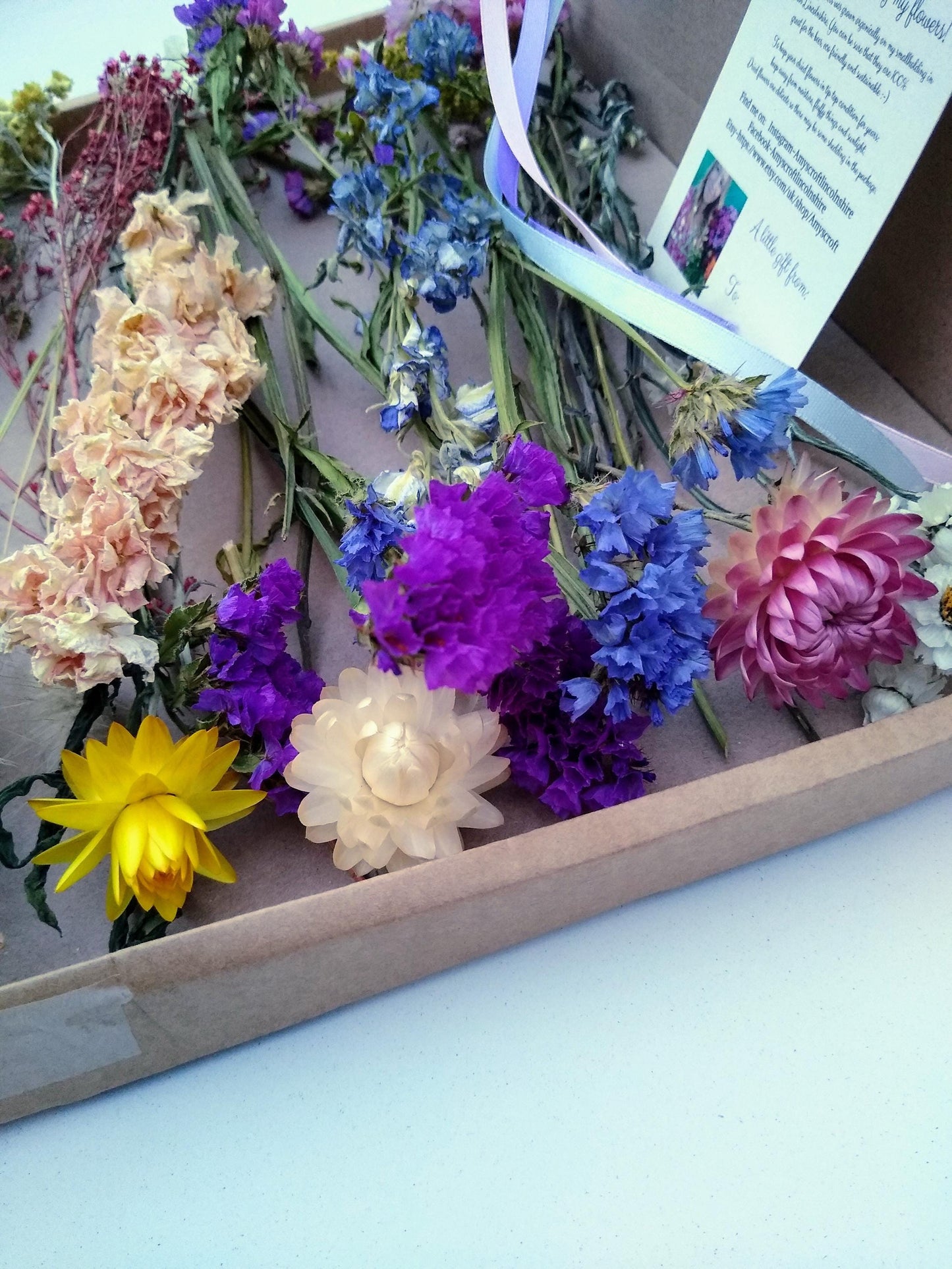 Cottage garden letterbox dried flowers, organic dried flower gift, pink, purple, blue, yellow DIY bouquet, Personalised gift, flowers box