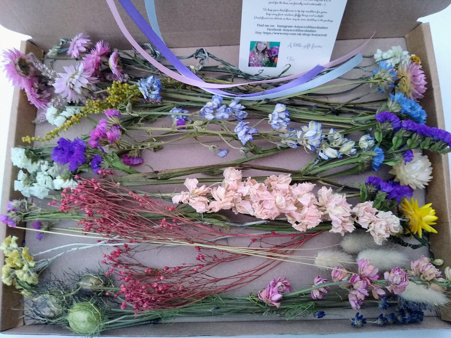 Cottage garden letterbox dried flowers, organic dried flower gift, pink, purple, blue, yellow DIY bouquet, Personalised gift, flowers box