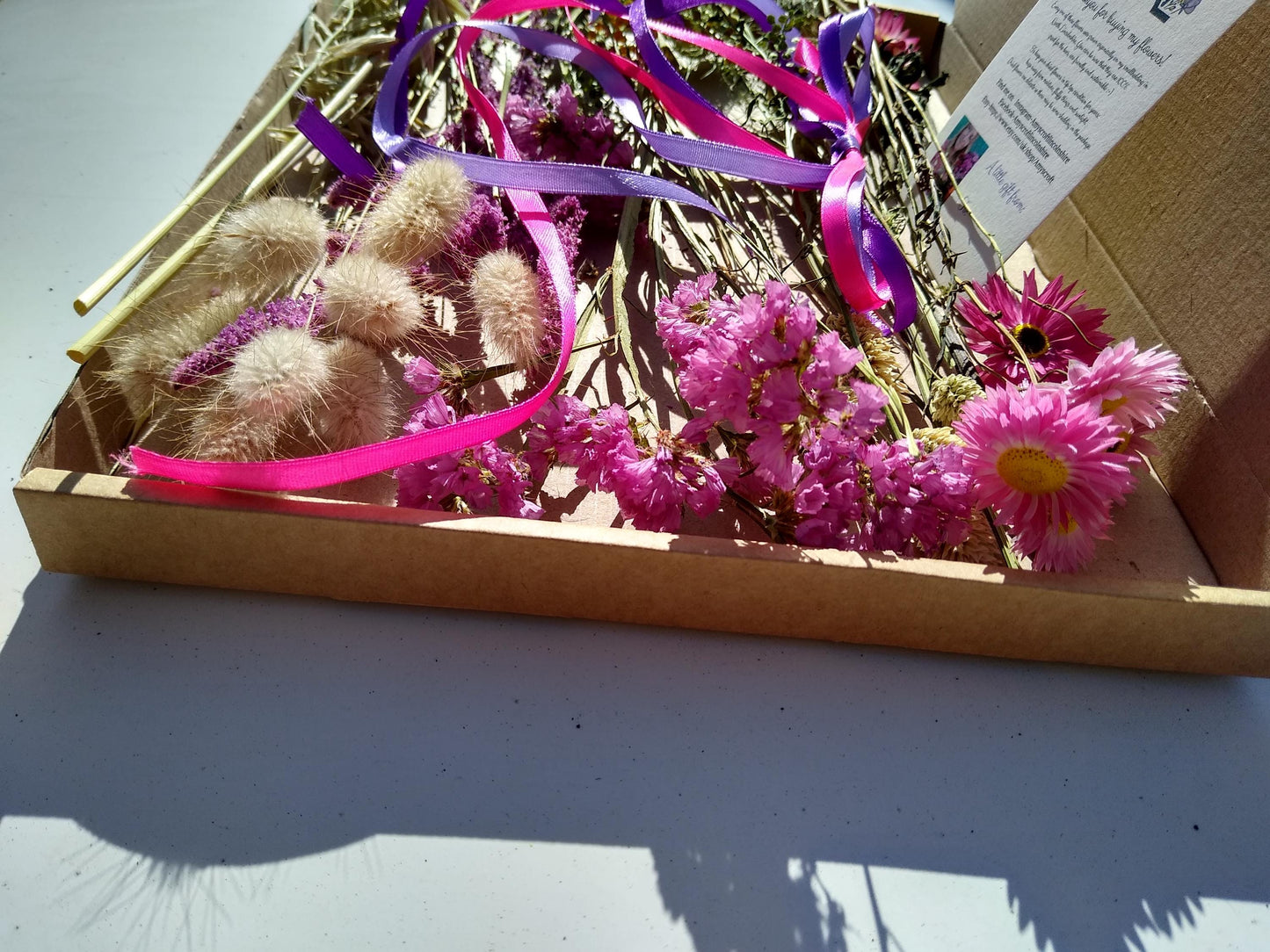 Cottage garden letterbox dried flowers, organic dried flower gift, pink cerise DIY bouquet, Personalised gift, dried flowers box