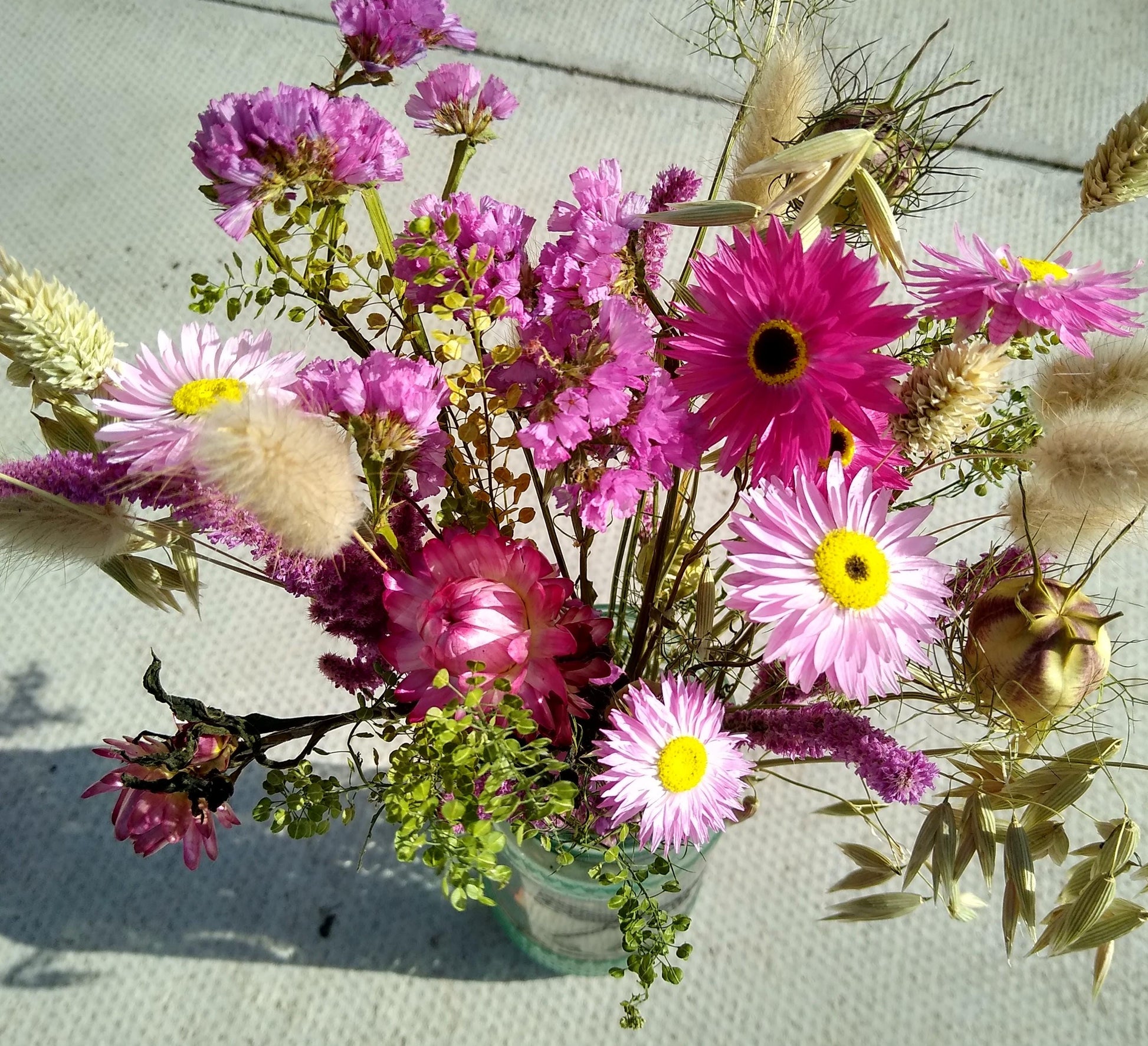 Cottage garden letterbox dried flowers, organic dried flower gift, pink cerise DIY bouquet, Personalised gift, dried flowers box