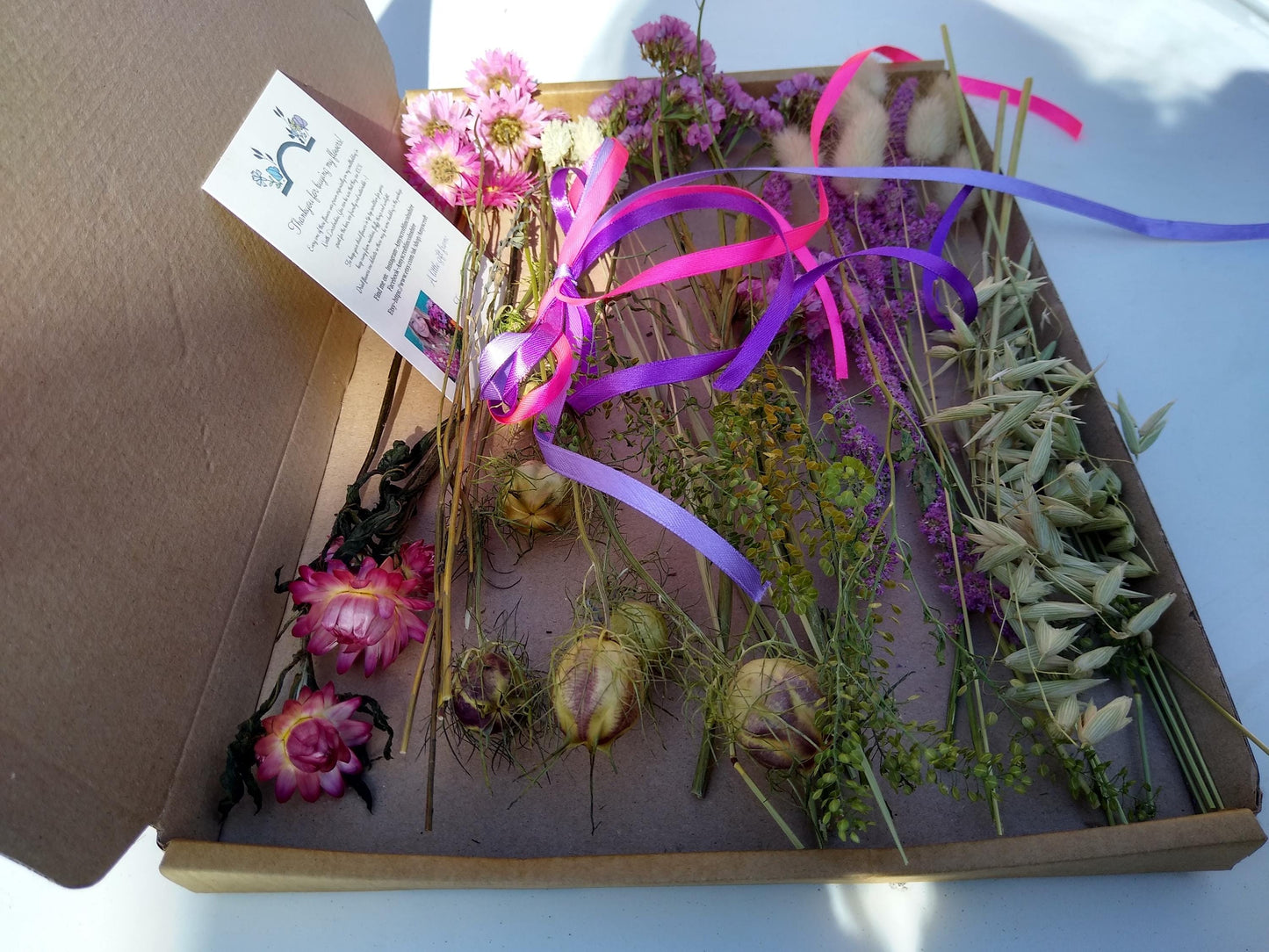 Cottage garden letterbox dried flowers, organic dried flower gift, pink cerise DIY bouquet, Personalised gift, dried flowers box